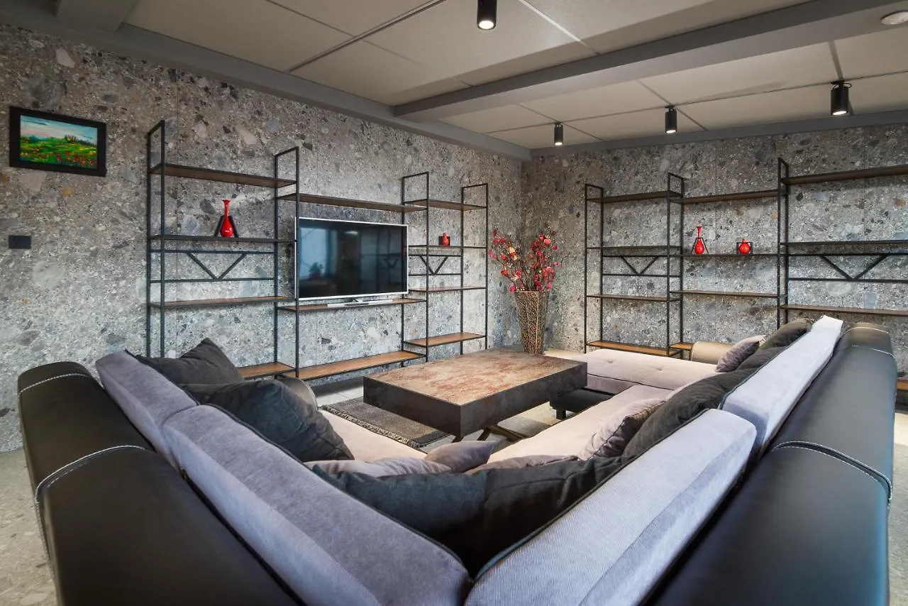 Apartment House - Delta Sofia